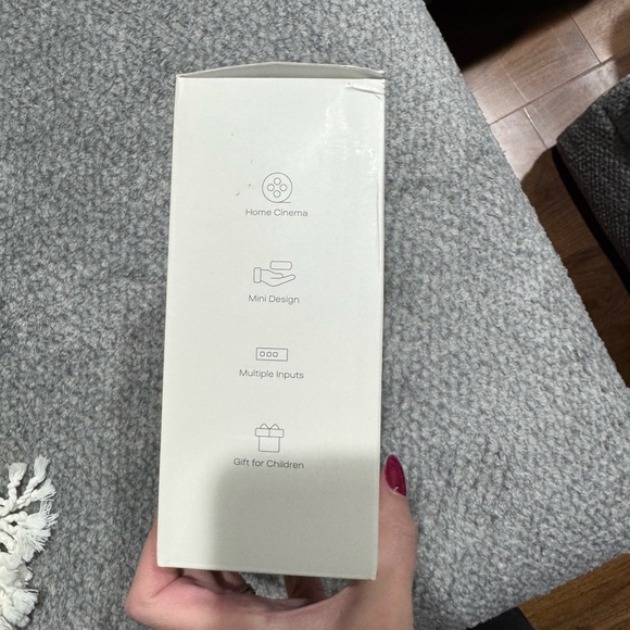 Small Video Projector - Picture 4 of 4